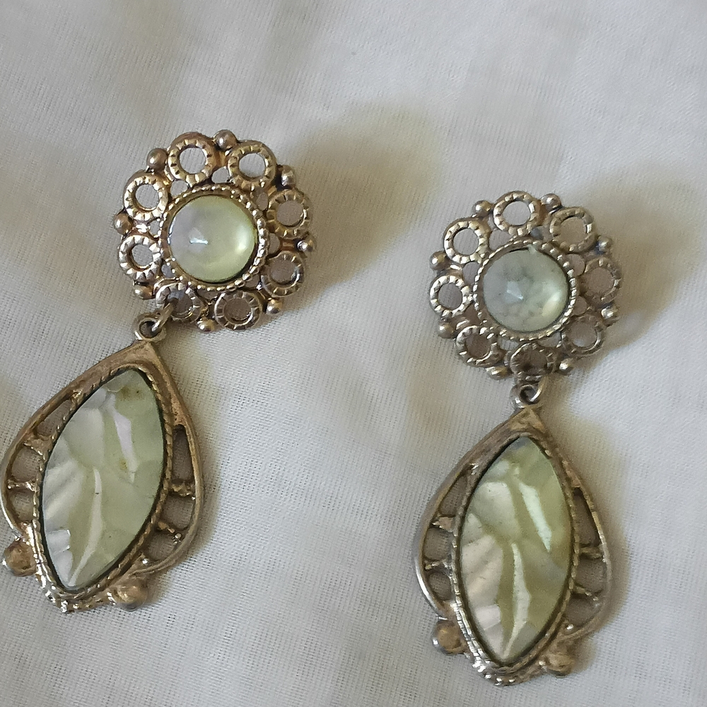 Vintage Sterling Silver Earrings with a Pale Green Prehnite Stone Ring Size 8